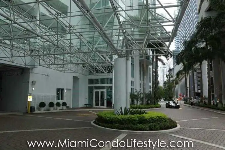 Brickell on the River South Entry