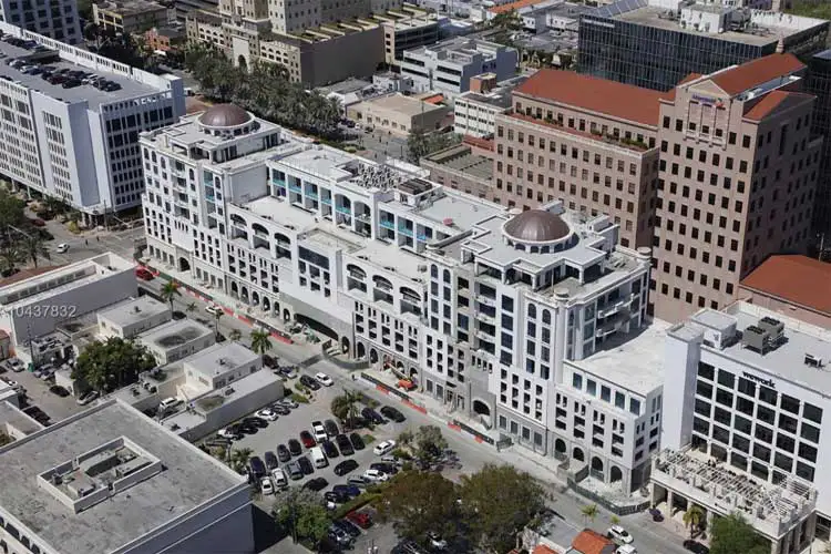 Giralda Place View