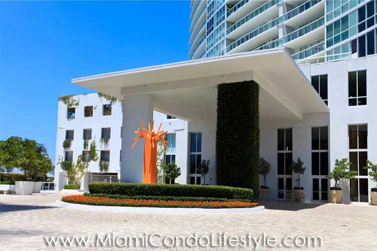 Icon South Beach Entrada