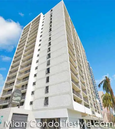 Oceanfront Plaza, 2625 Collins Avenue, Miami Beach, Florida,33140