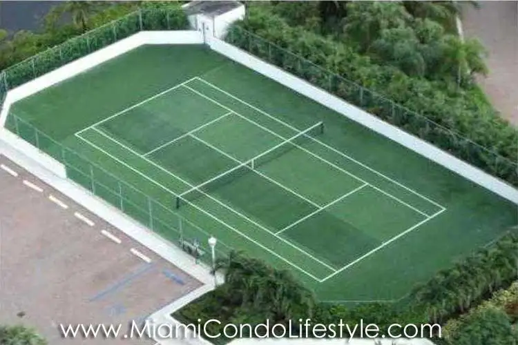 One Island Place Tennis