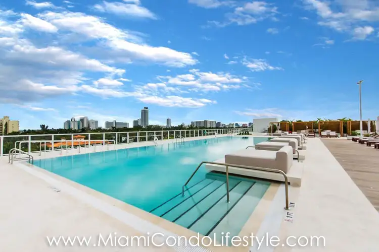 Ritz Carlton Miami Beach Pool
