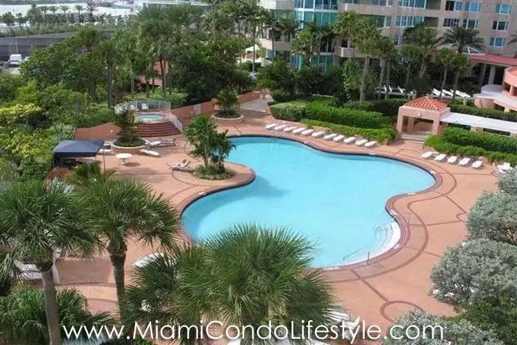 South Pointe Tower Swimming Pool