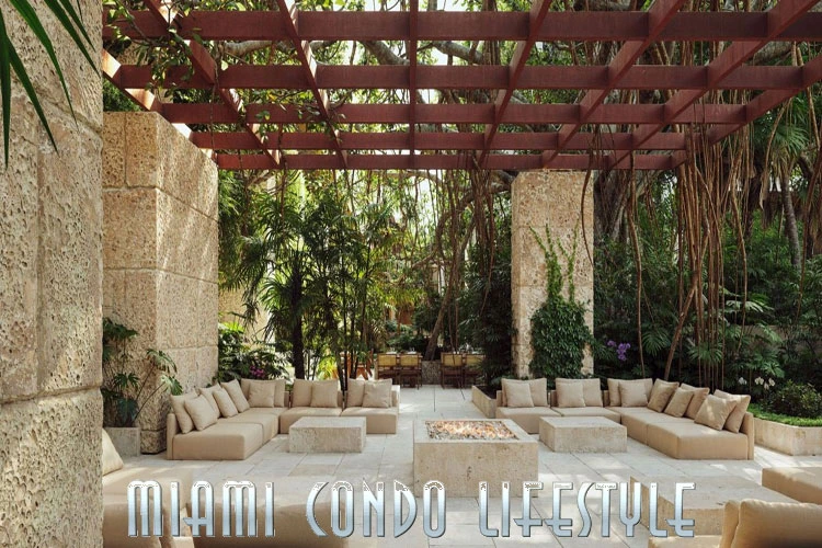 Ziggurat Coconut Grove Courtyard